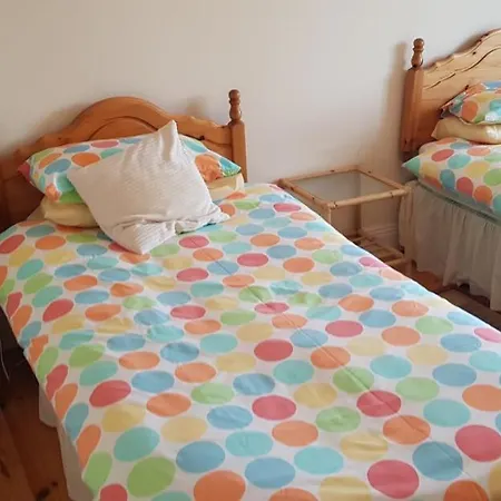 Beautiful 3 Bed With Balcony Sea View Apartment