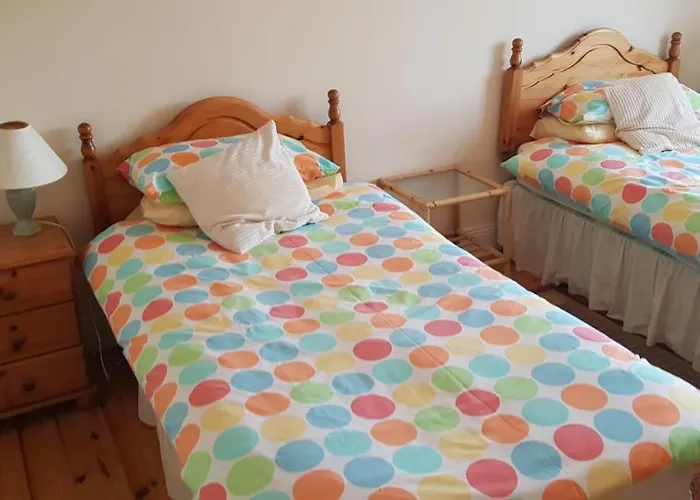 Beautiful 3 Bed With Balcony Sea View Appartamento